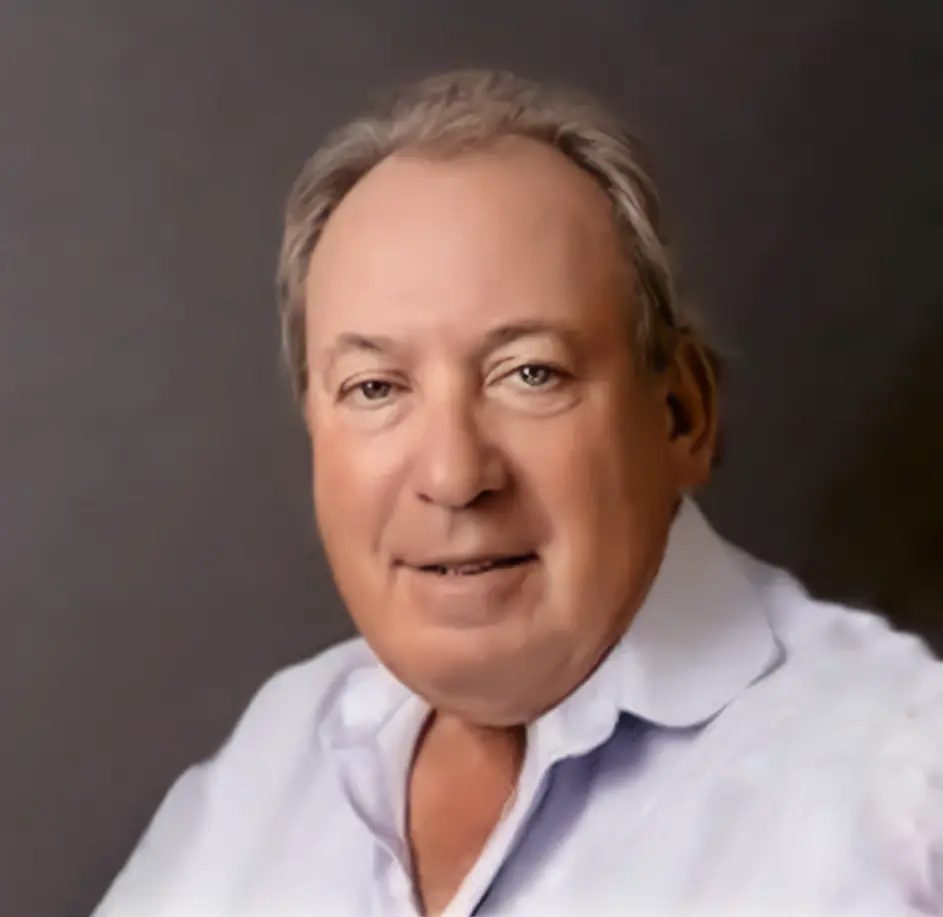 Headshot of Robert Valene